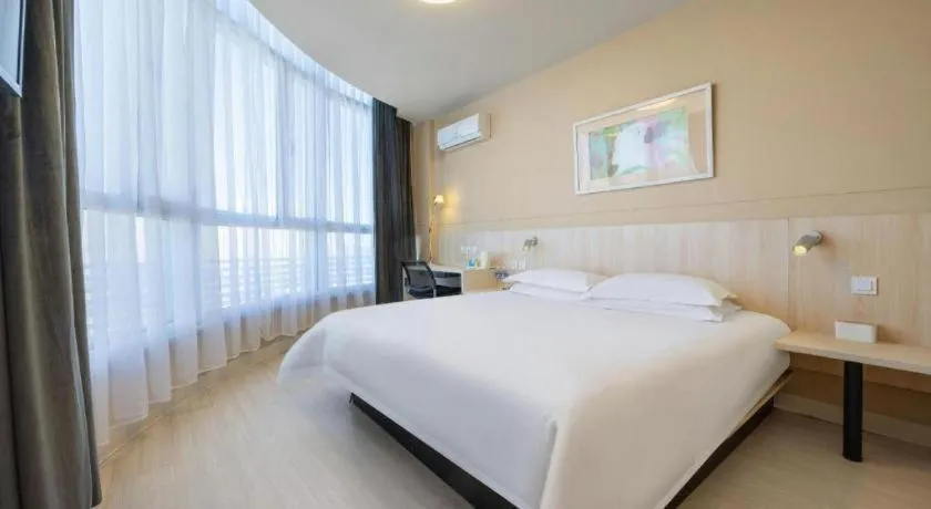 Bed in JinJiang Inn Datong Pingchengqiao