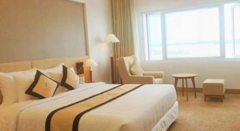 Bed in Mekong My Tho Hotel