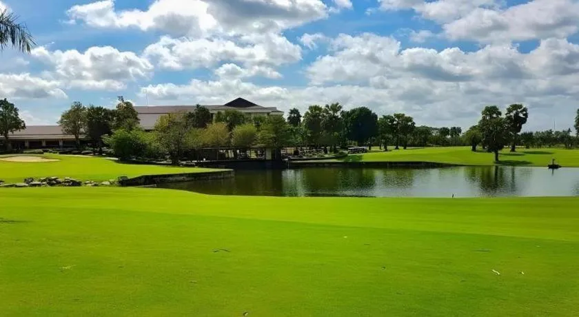 Suwan Golf & Country Club