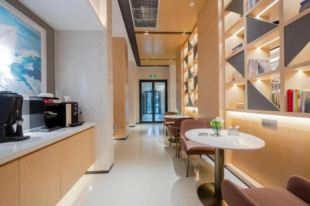 Home Inn Plus Shanghai Pudong Airport Chuansha Branch