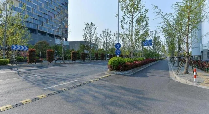 Home Inn Plus Shanghai Pudong Airport Chuansha Branch