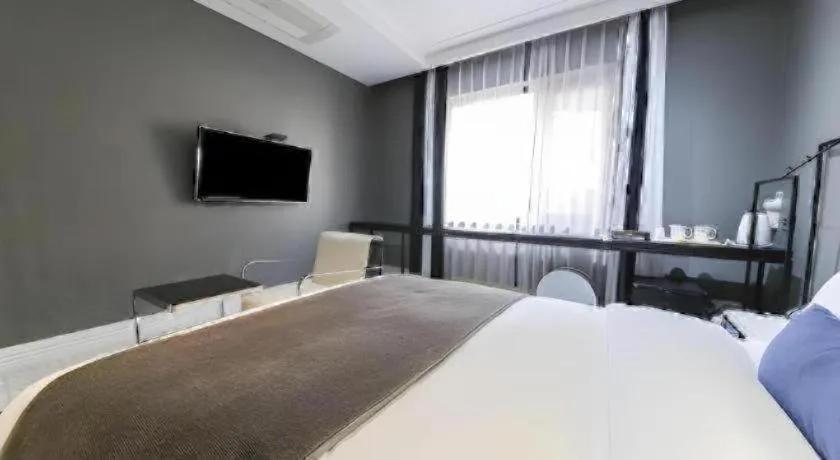 Bed in Daejeon Namoo Hotel