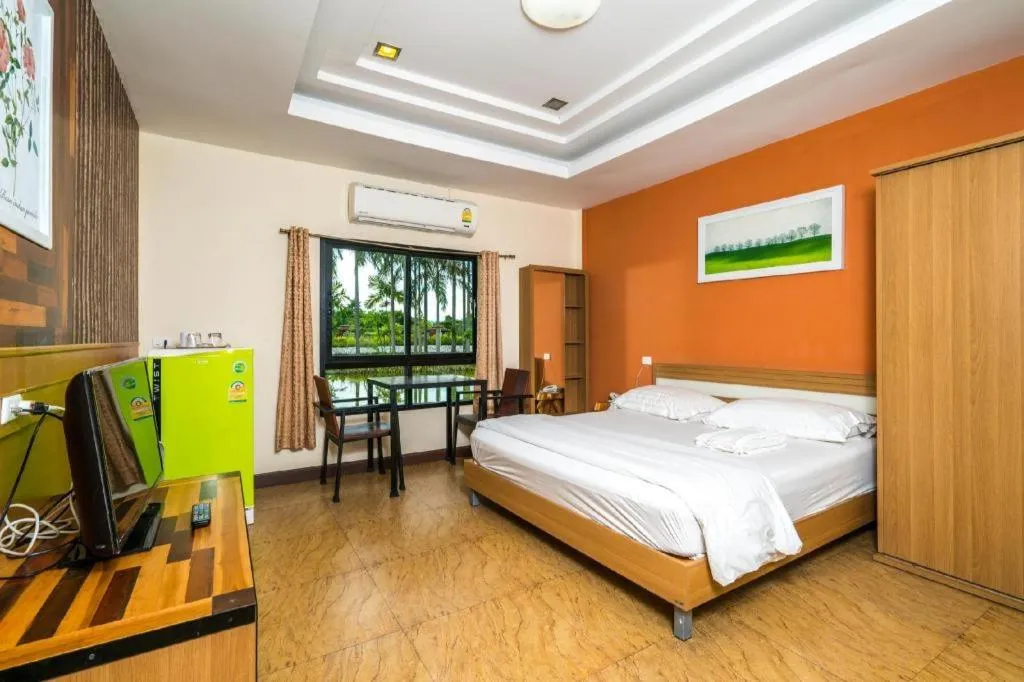 Bed in Prew Lom Chom Nam Resort