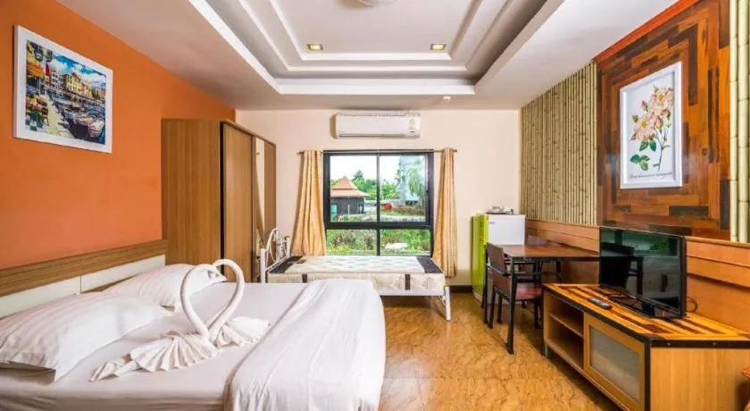 Bed in Prew Lom Chom Nam Resort