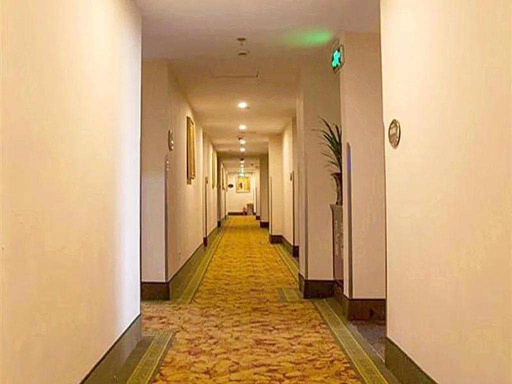 GreenTree Inn Shanghai Hongqiao Hub Convention Center Jinghua Road Shell Hotel