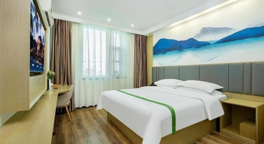 Bed in GreenTree Inn Puyang Ruifengyuan Business Hotel