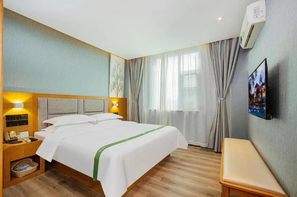 Bed in GreenTree Inn Puyang Ruifengyuan Business Hotel