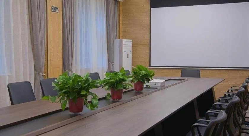 GreenTree Inn Puyang Ruifengyuan Business Hotel