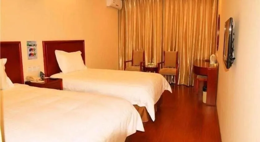Bed in GreenTree Inn Beijing East Yizhuang District Second Kechuang Street Express Hotel