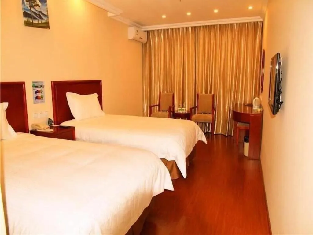 Bed in GreenTree Inn Beijing East Yizhuang District Second Kechuang Street Express Hotel