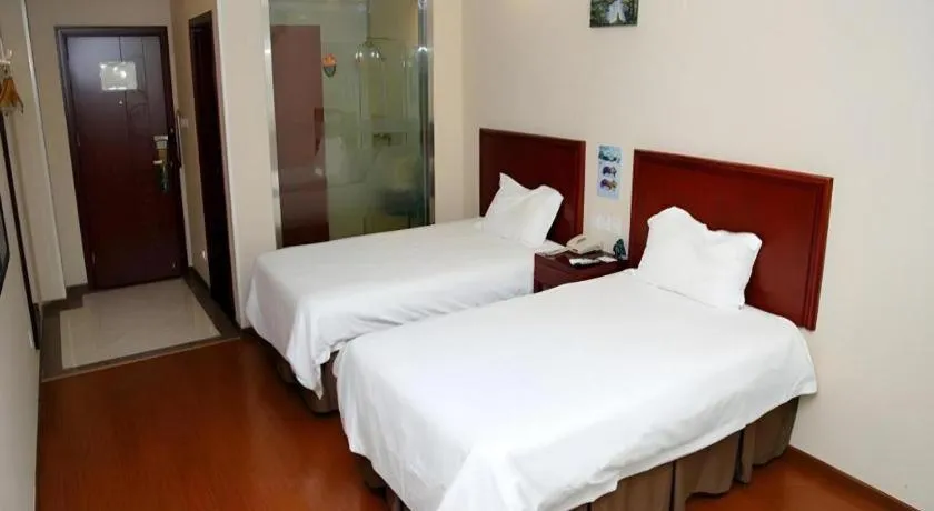 Bed in GreenTree Inn Beijing East Yizhuang District Second Kechuang Street Express Hotel