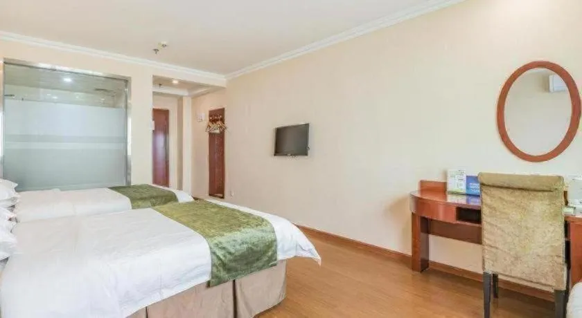 Bed in GreenTree Inn Beijing East Yizhuang District Second Kechuang Street Express Hotel