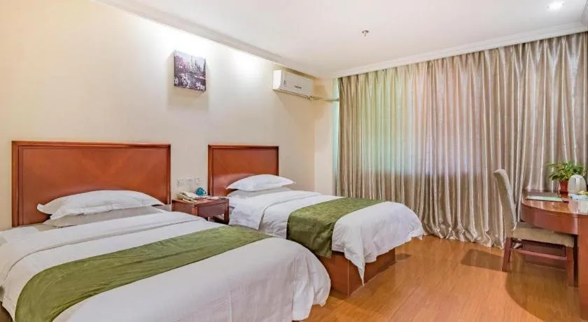Bed in GreenTree Inn Beijing East Yizhuang District Second Kechuang Street Express Hotel