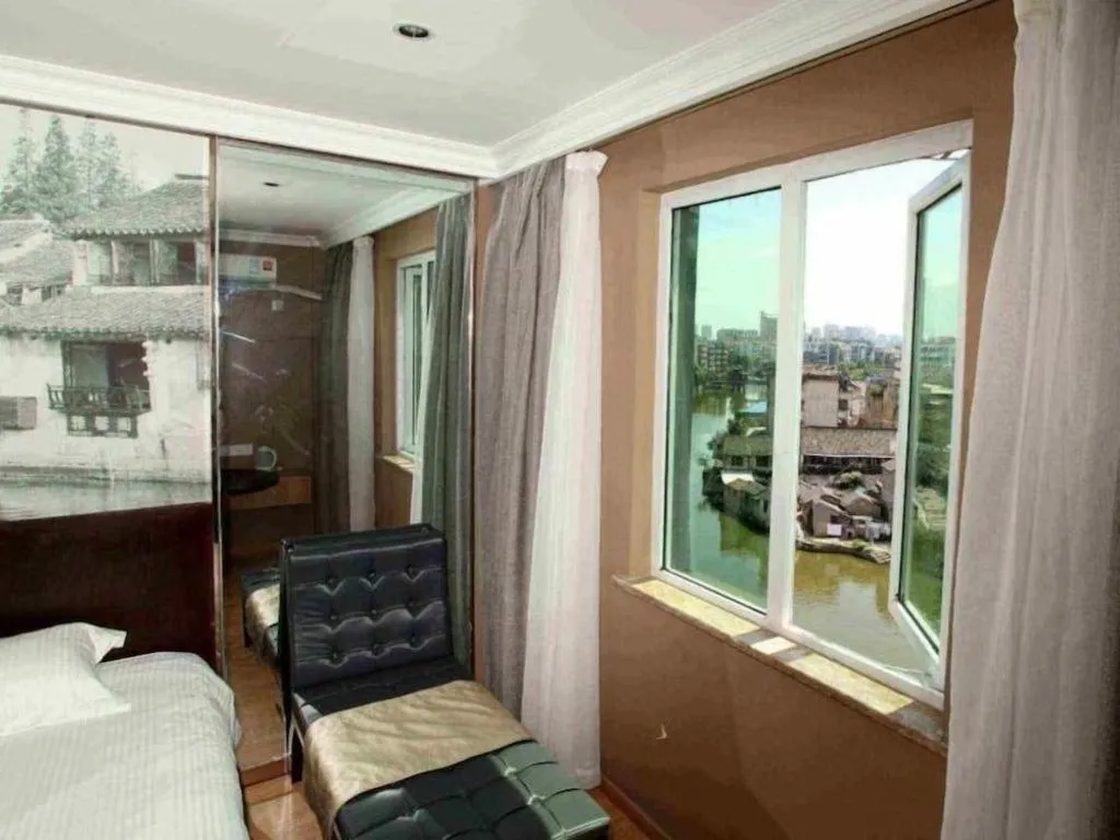 Bed in GreenTree Inn Huzhou South Street Chaoyin Bridge Business Hotel