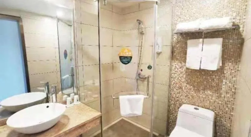 GreenTree Inn Huzhou South Street Chaoyin Bridge Business Hotel