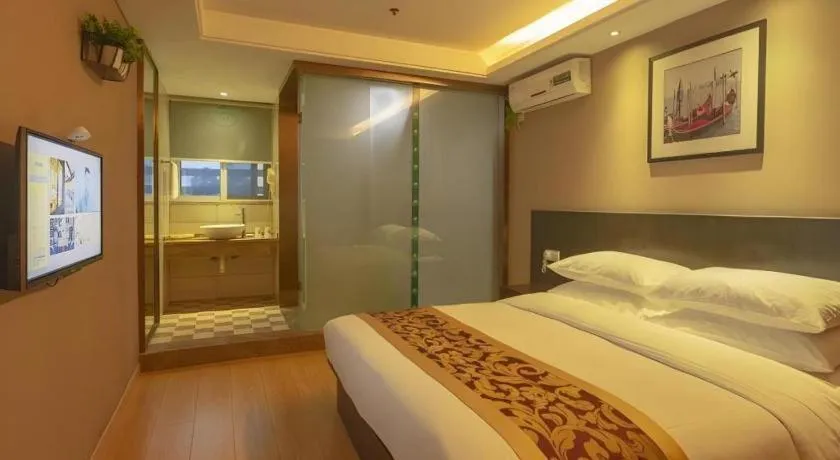 Bed in GreenTree Inn Huzhou South Street Chaoyin Bridge Business Hotel
