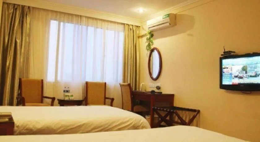 Bed in GreenTree Inn Jiangsu Suzhou Shi Road North Tongjing Road Subway Station Express Hotel