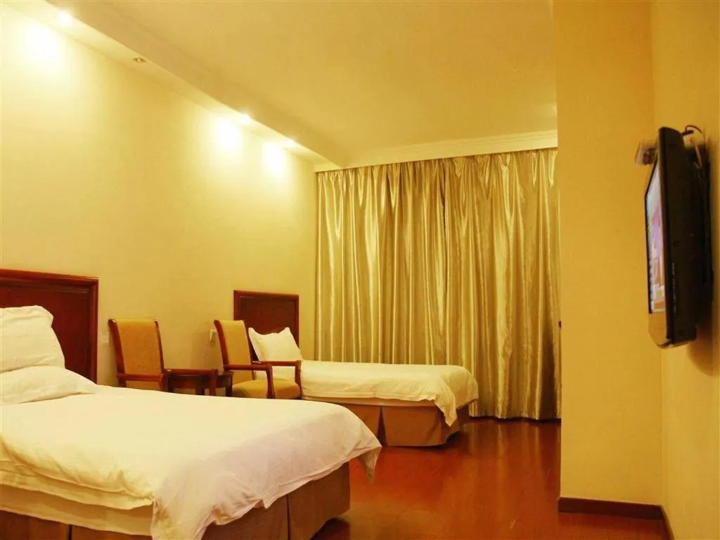 Bed in GreenTree Inn Jiangsu Suzhou Shi Road North Tongjing Road Subway Station Express Hotel