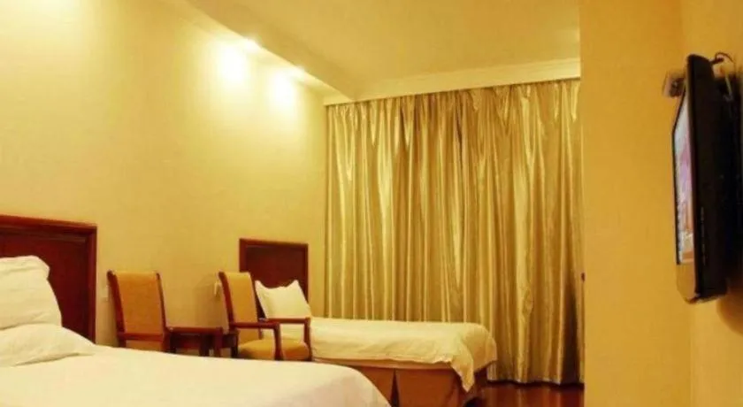 Bed in GreenTree Inn Jiangsu Suzhou Shi Road North Tongjing Road Subway Station Express Hotel