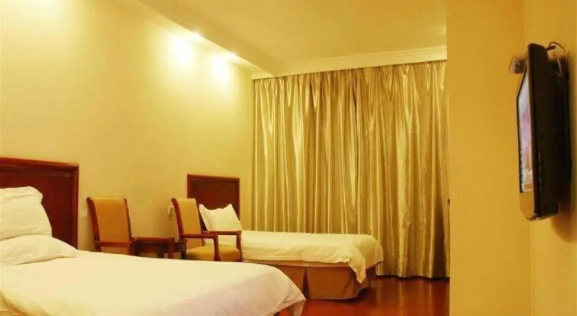 Bed in GreenTree Inn Jiangsu Suzhou Shi Road North Tongjing Road Subway Station Express Hotel