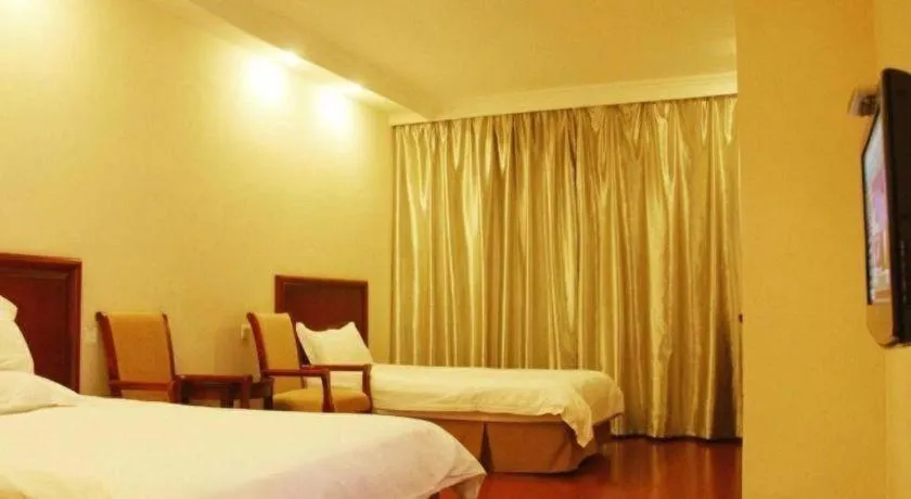 Bed in GreenTree Inn Jiangsu Suzhou Shi Road North Tongjing Road Subway Station Express Hotel