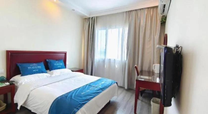 Bed in GreenTree Inn Jiangsu Suzhou Shi Road North Tongjing Road Subway Station Express Hotel