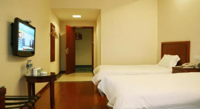 Bed in GreenTree Inn Jiangsu Suzhou Shi Road North Tongjing Road Subway Station Express Hotel