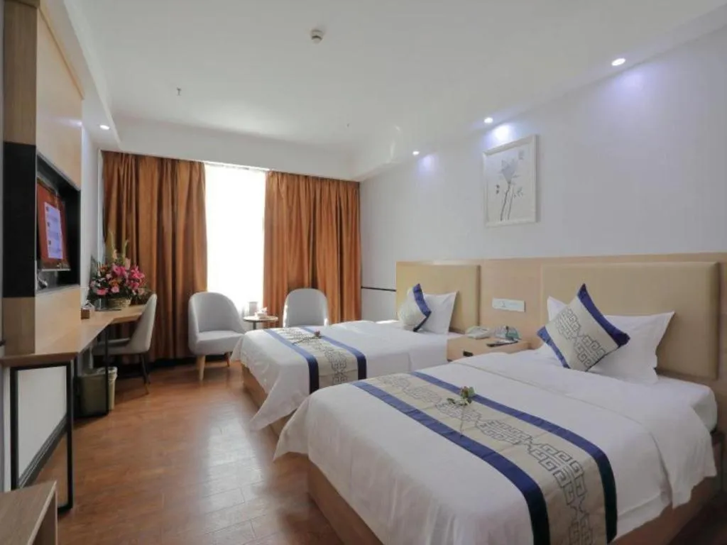 Bed in GreenTree Inn Jieyang North Linjiang Road Express Hotel