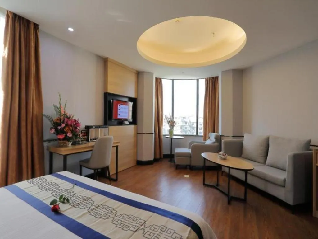 Bed in GreenTree Inn Jieyang North Linjiang Road Express Hotel