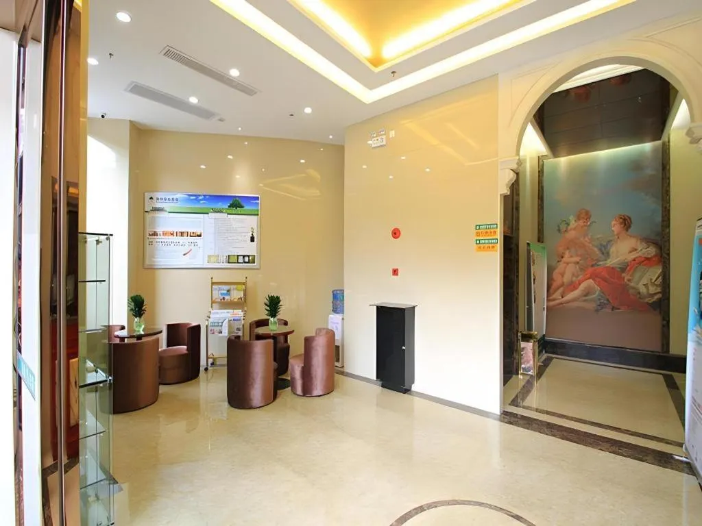 GreenTree Inn Jieyang North Linjiang Road Express Hotel