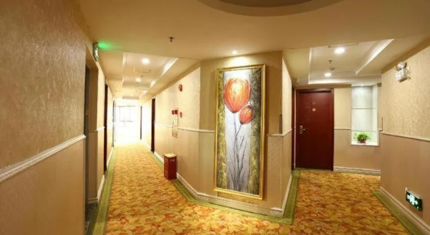 GreenTree Inn Jieyang North Linjiang Road Express Hotel