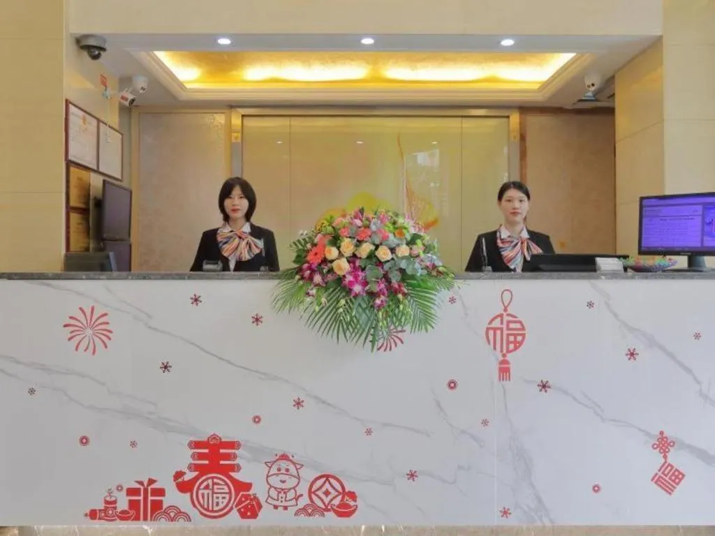GreenTree Inn Jieyang North Linjiang Road Express Hotel