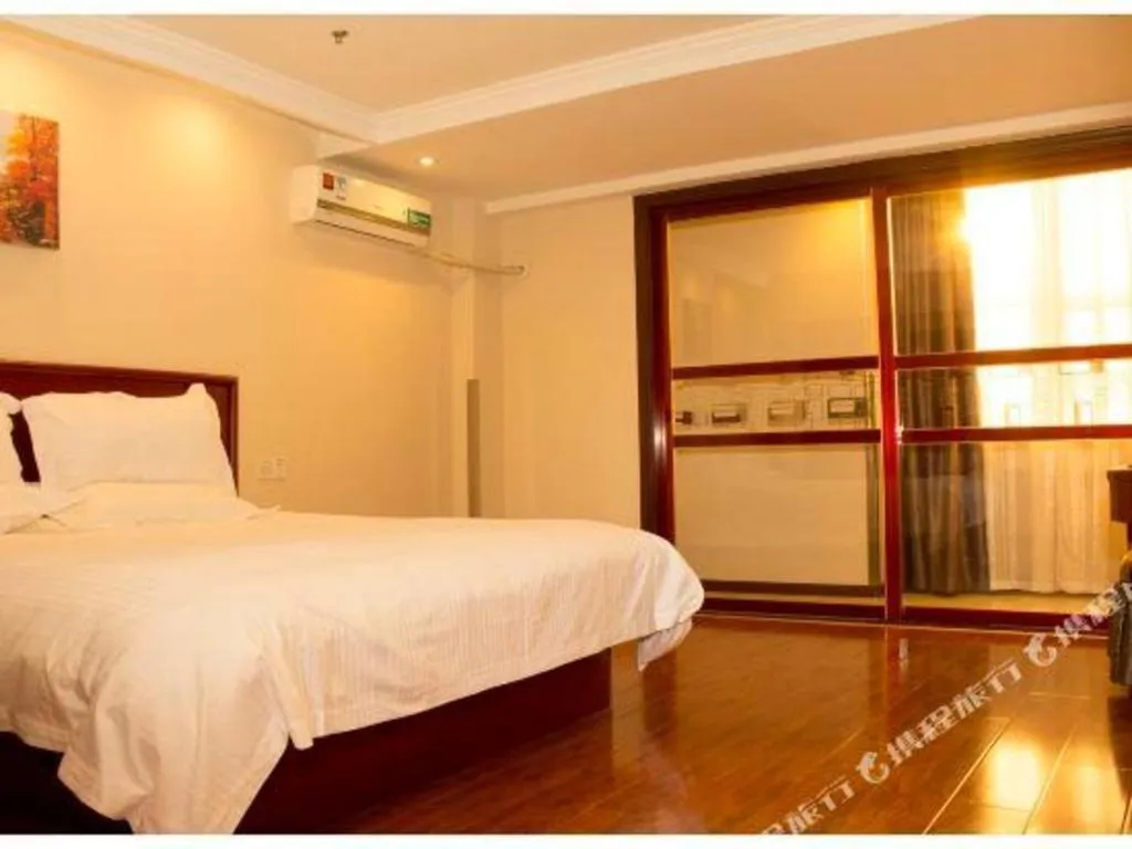 Bed in GreenTree Inn Lianyungang Guanyun Bus Station Zhenxing Garden Express Hotel