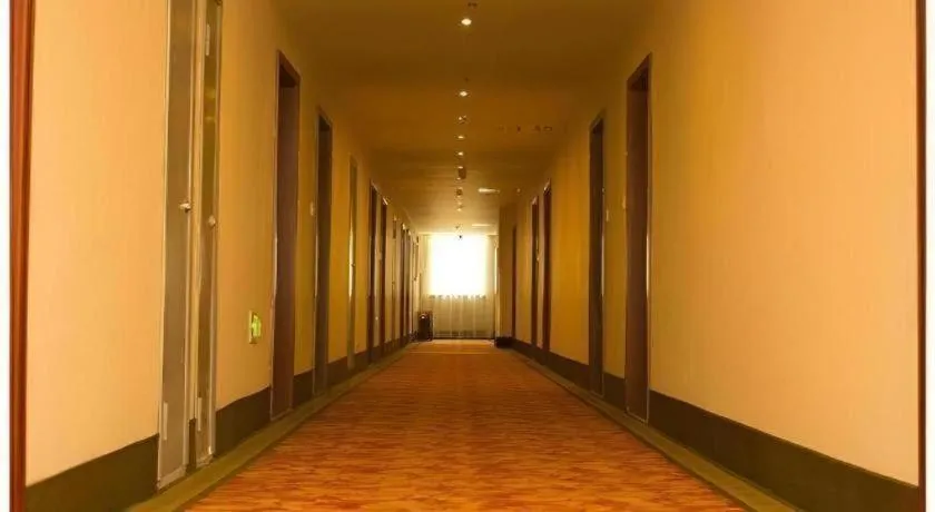 GreenTree Inn Lianyungang Guanyun Bus Station Zhenxing Garden Express Hotel