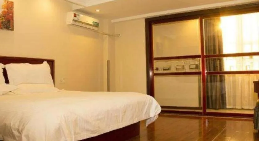 Bed in GreenTree Inn Lianyungang Guanyun Bus Station Zhenxing Garden Express Hotel