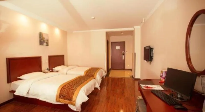 Bed in GreenTree Inn Lianyungang Guanyun Bus Station Zhenxing Garden Express Hotel