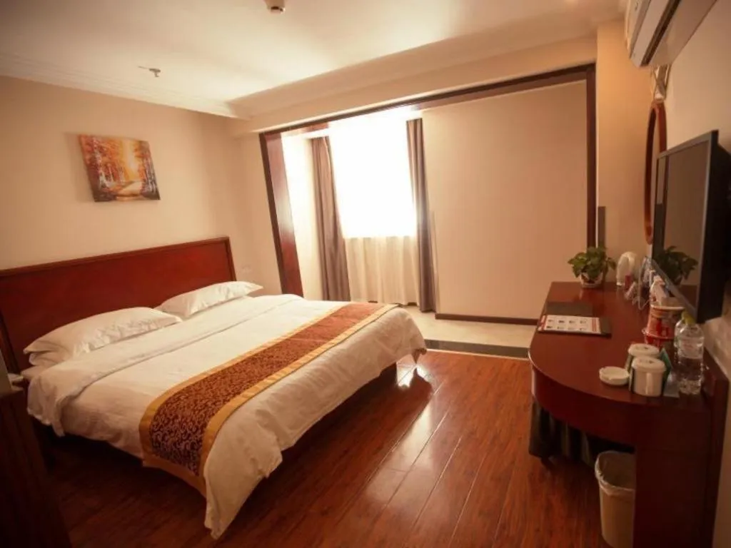Bed in GreenTree Inn Lianyungang Guanyun Bus Station Zhenxing Garden Express Hotel