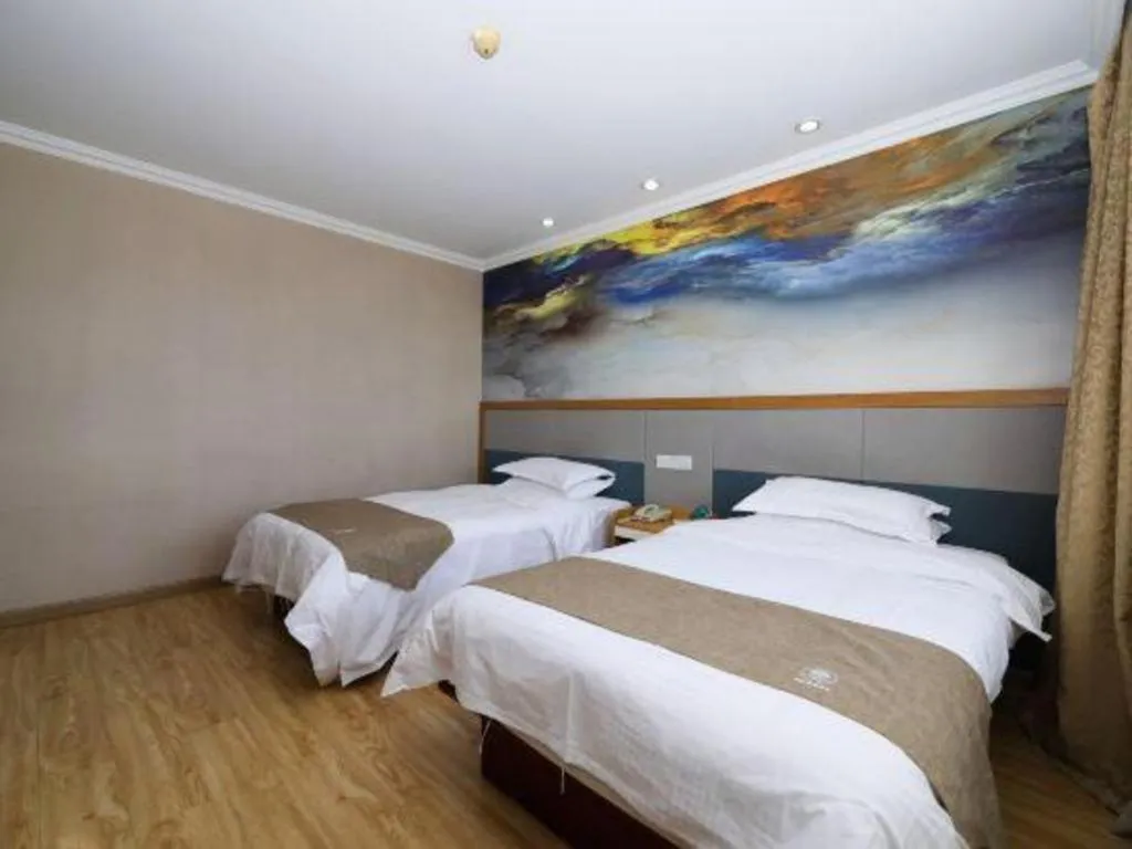 Bed in GreenTree Inn Zhejiang Ningbo Exhibition and Convention Center Bus East Station Express Hotel