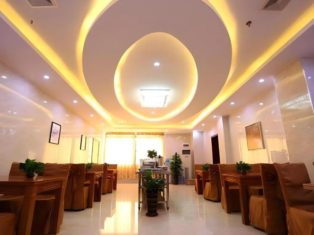 GreenTree Inn Guangzhou Baiyun International Airport Huaxi Road Express Hotel