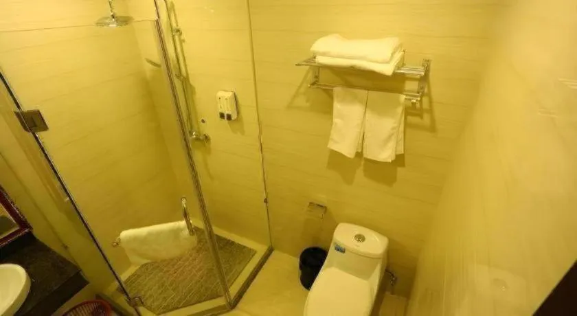 GreenTree Inn Guangzhou Baiyun International Airport Huaxi Road Express Hotel