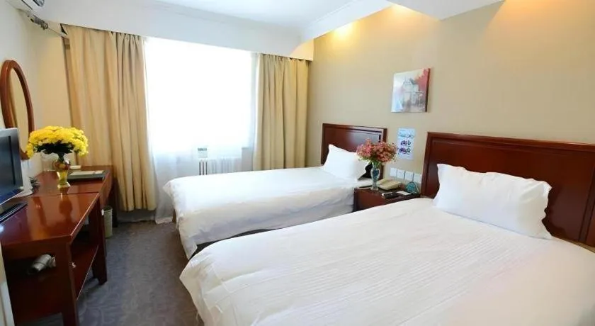 Bed in GreenTree Inn ShangHai KangQiao Industrial Zone JinXiu Road Business Hotel