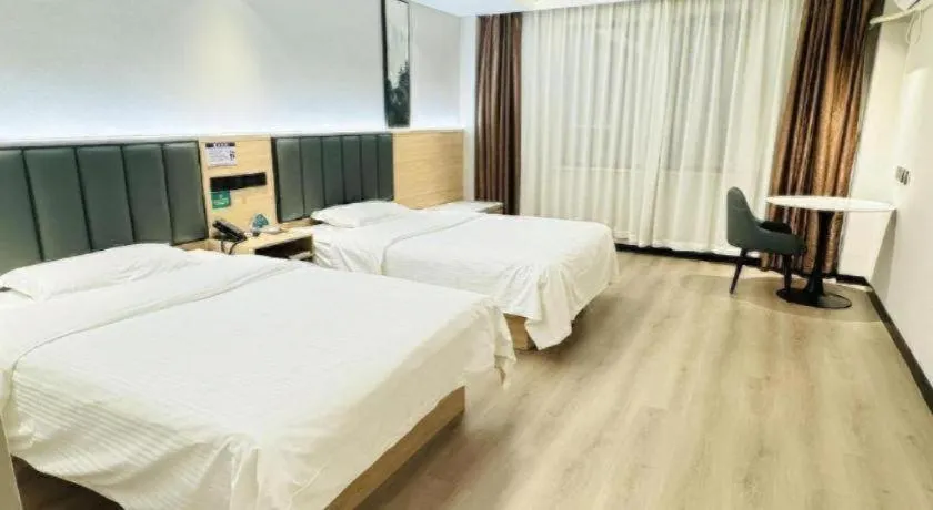 Bed in GreenTree Inn ShangHai KangQiao Industrial Zone JinXiu Road Business Hotel