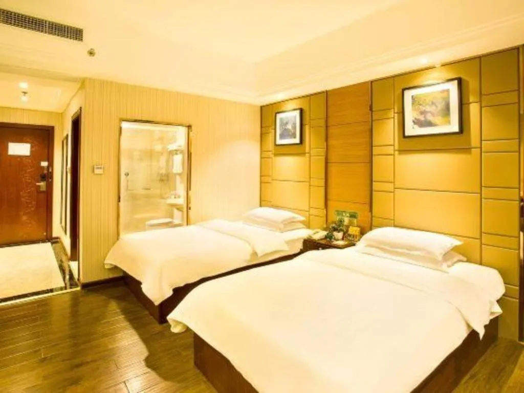 Bed in GreenTree Inn GuangDong JieYang Bus Terminal Station RongHua Avenue Business Hotel