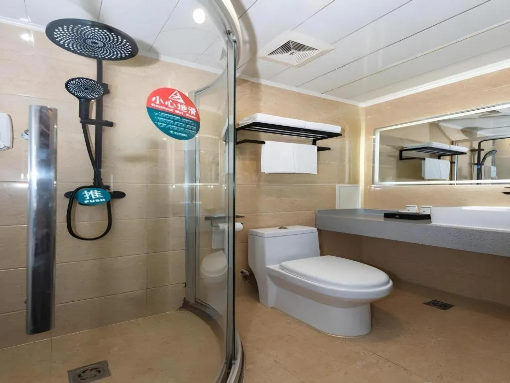 GreenTree Inn West Railway Station North Square Hotel