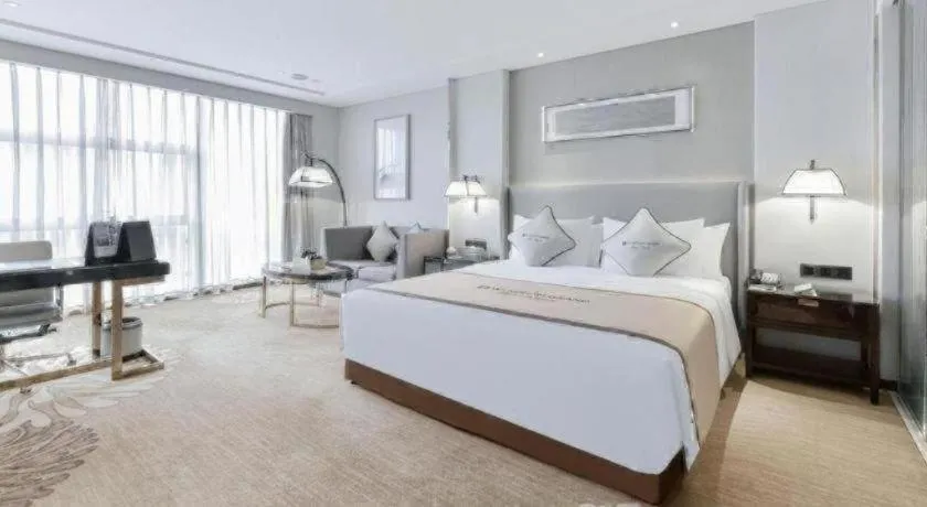 Bed in Wyndham Grand Plaza Royale Huayu Chongqing