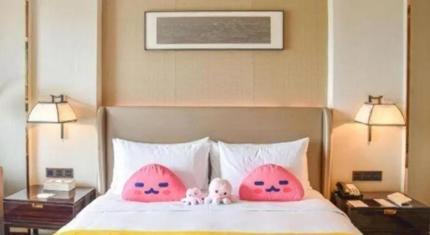 Bed in Wyndham Grand Plaza Royale Huayu Chongqing