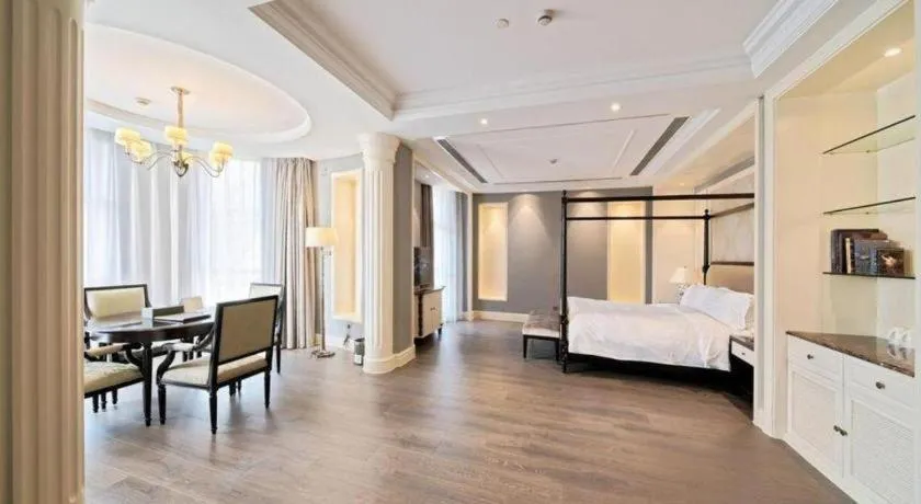 Bed in Yin Run Jin Jiang Castle Hotel