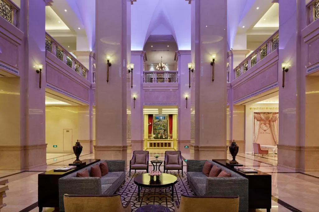 Yin Run Jin Jiang Castle Hotel