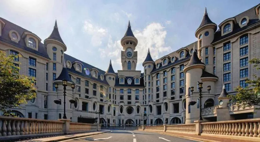 Yin Run Jin Jiang Castle Hotel