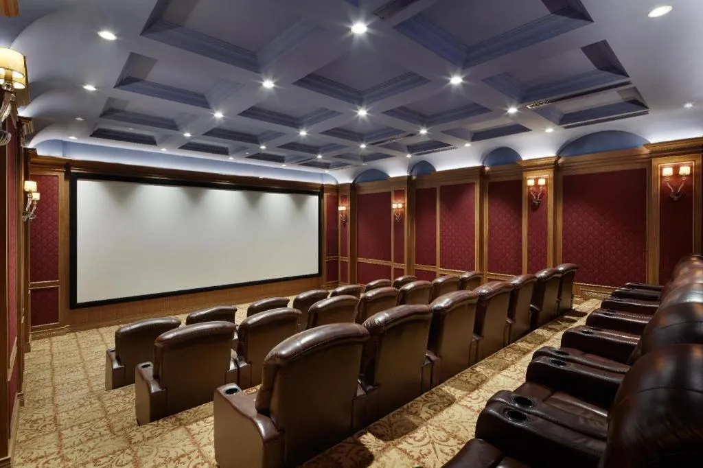 Yin Run Jin Jiang Castle Hotel